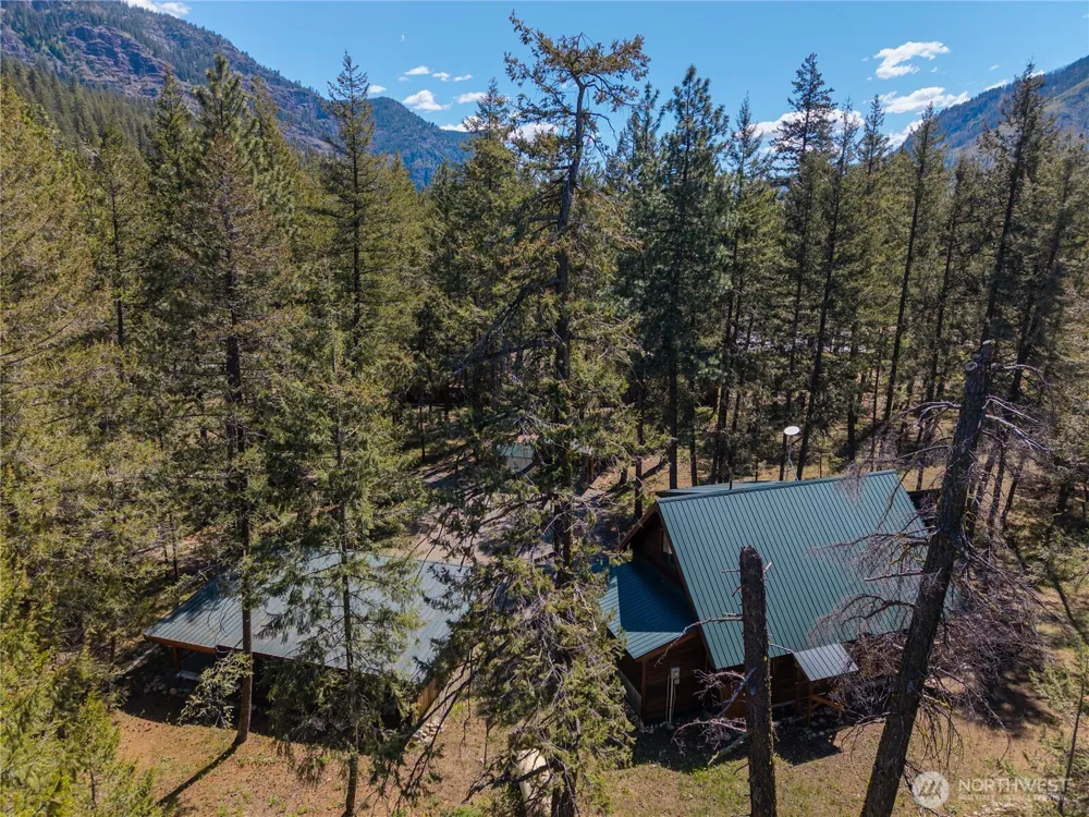 651 Lost River Rd Mazama, WA 98833