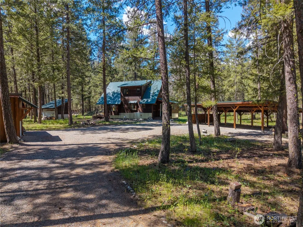 651 Lost River Rd Mazama, WA 98833
