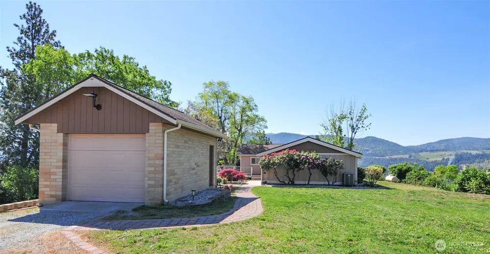 553 Summit Boulevard Manson, WA 98831