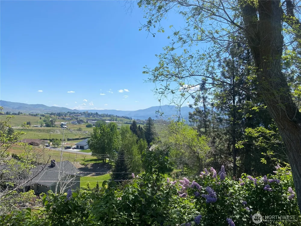 553 Summit Boulevard Manson, WA 98831