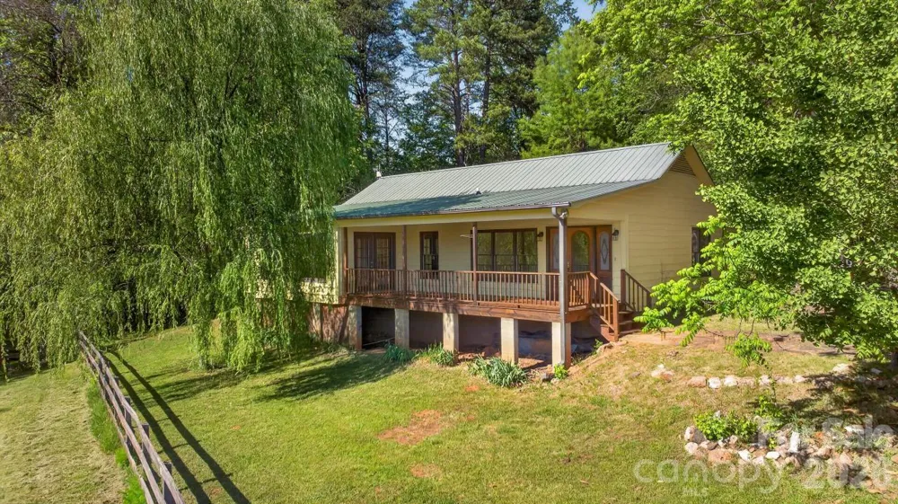3205 Collinsville Road Columbus, NC 28722