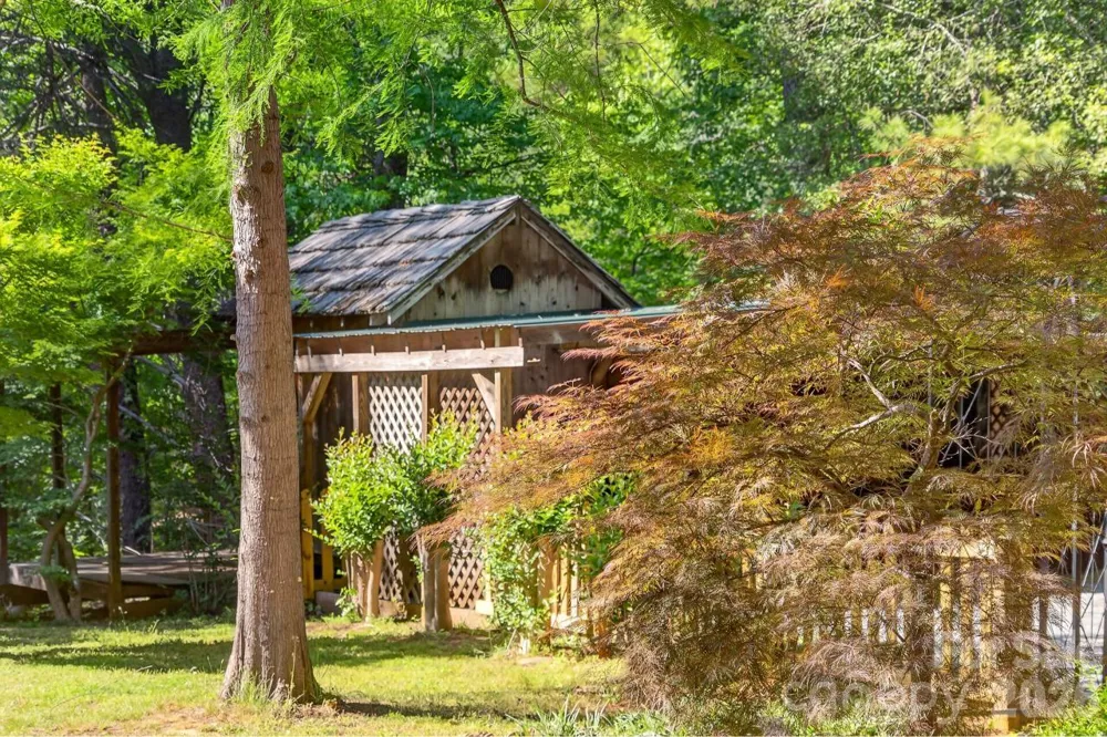 3205 Collinsville Road Columbus, NC 28722