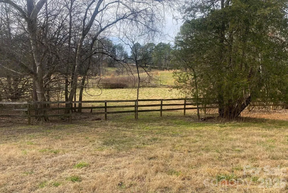 3205 Collinsville Road Columbus, NC 28722