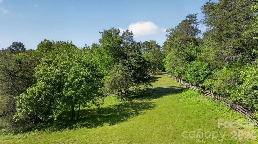 3205 Collinsville Road Columbus, NC 28722