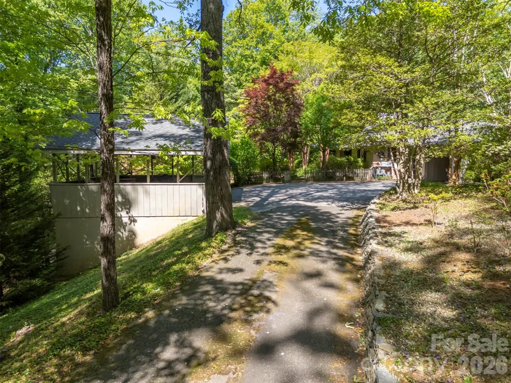 484 Sourwood Ridge Road Tryon, NC 28782