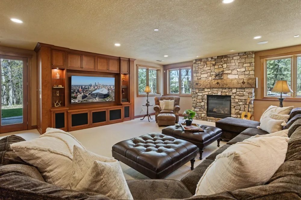 270 North Shore Drive W Orono, MN 55364