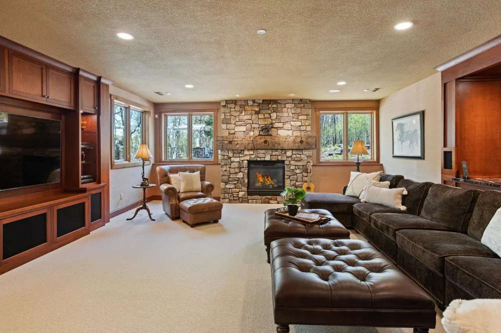 270 North Shore Drive W Orono, MN 55364