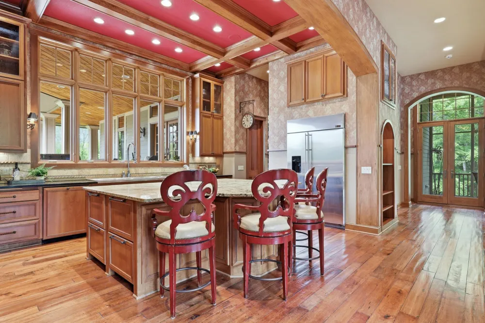 270 North Shore Drive W Orono, MN 55364