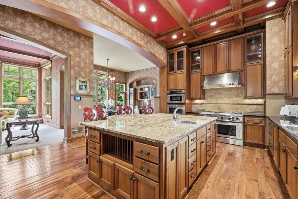 270 North Shore Drive W Orono, MN 55364
