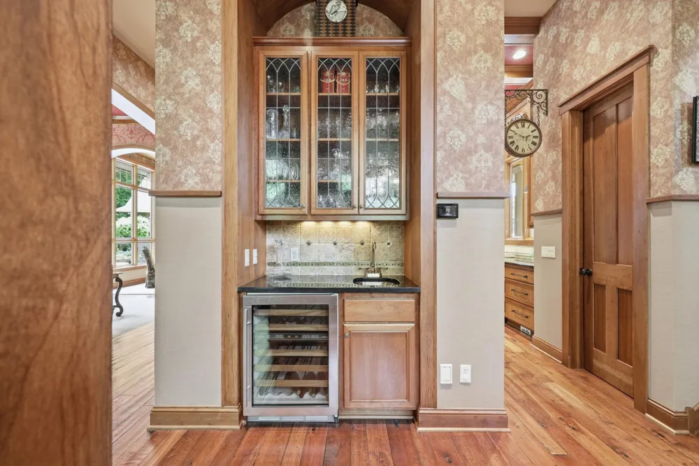 270 North Shore Drive W Orono, MN 55364