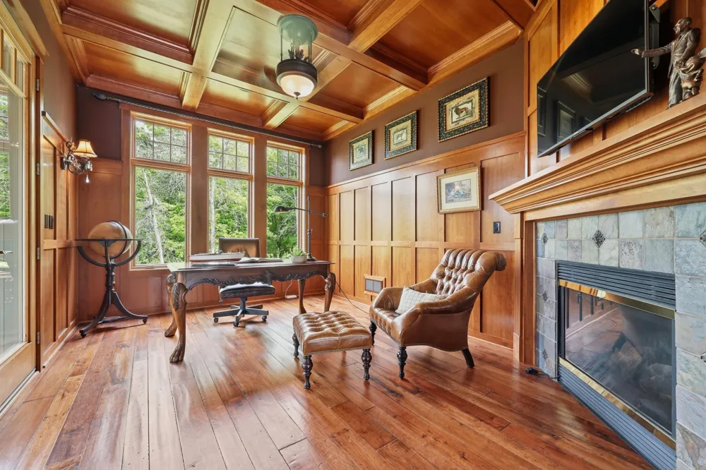 270 North Shore Drive W Orono, MN 55364