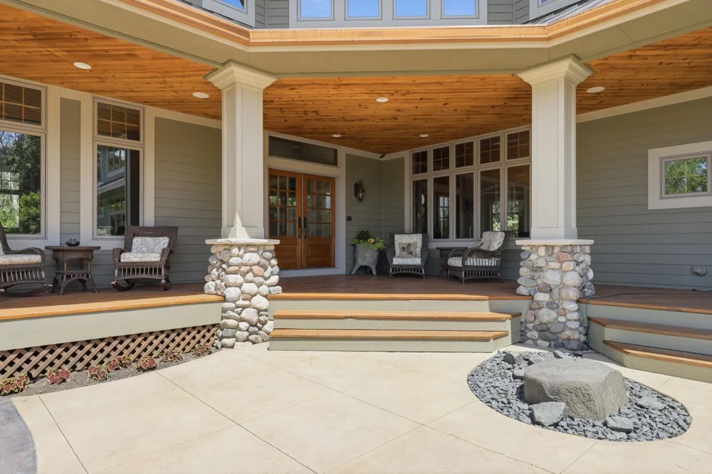 270 North Shore Drive W Orono, MN 55364