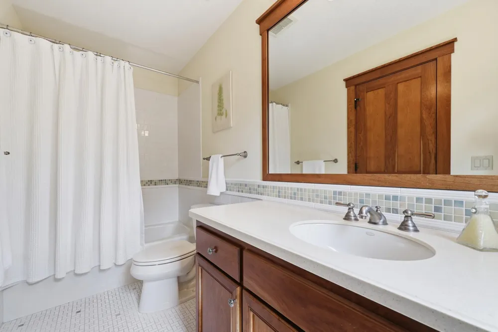 270 North Shore Drive W Orono, MN 55364