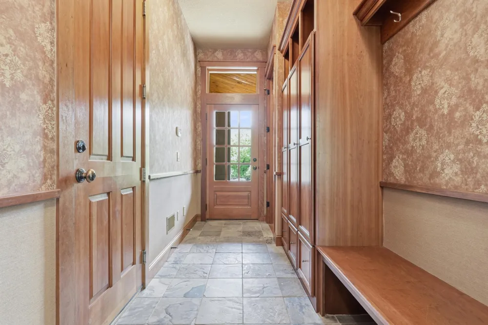 270 North Shore Drive W Orono, MN 55364