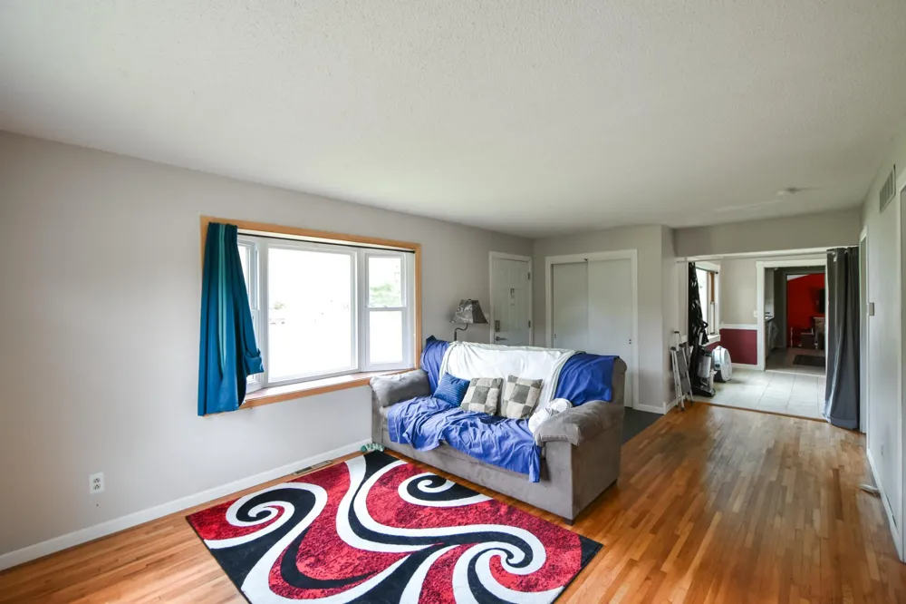 58196 County Road 21 Mazeppa, MN 55956