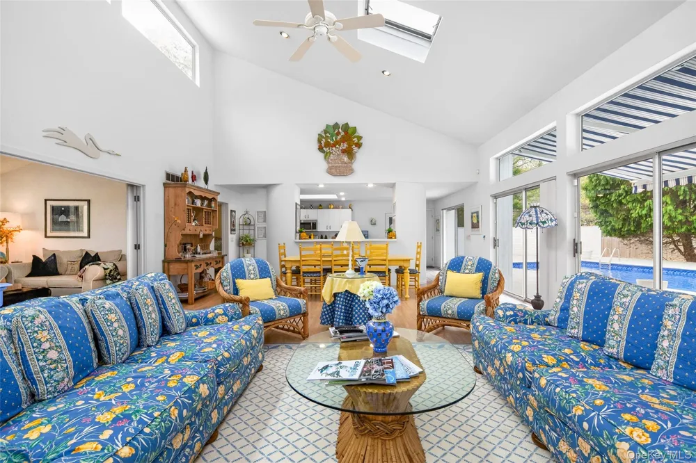 1 Whippoorwill Lane East Quogue, NY 11942