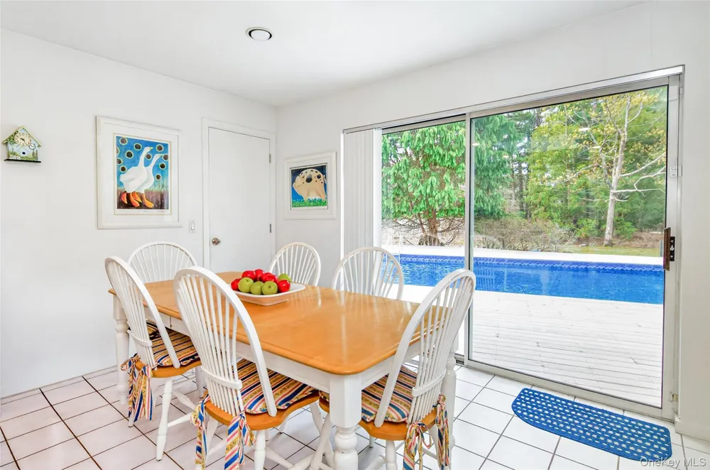 1 Whippoorwill Lane East Quogue, NY 11942