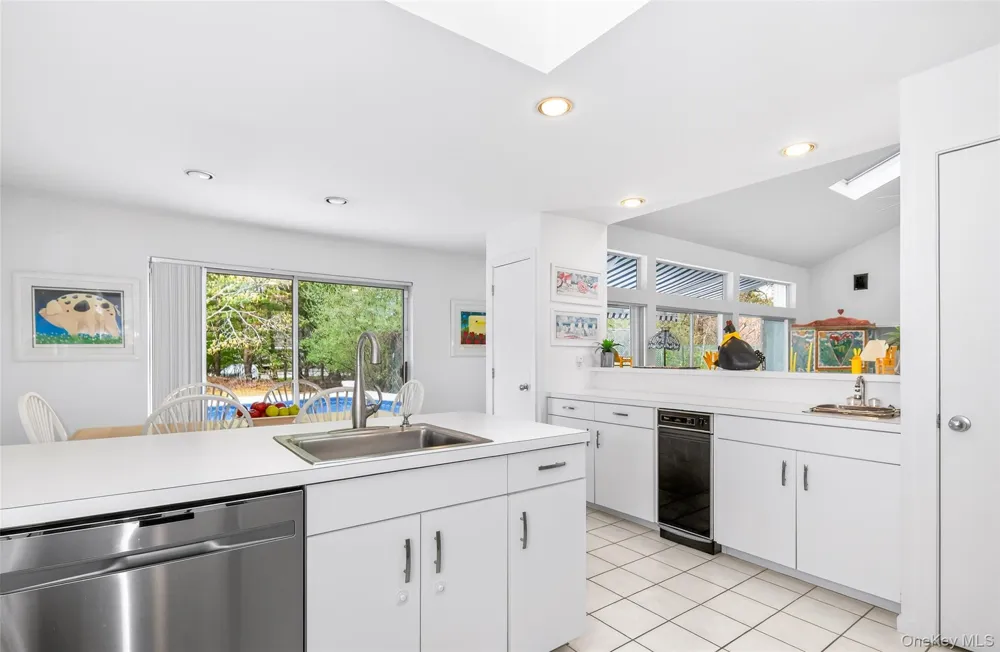 1 Whippoorwill Lane East Quogue, NY 11942