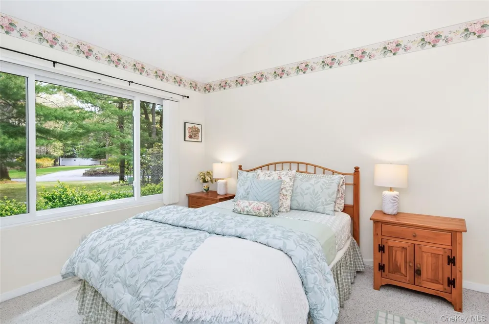 1 Whippoorwill Lane East Quogue, NY 11942