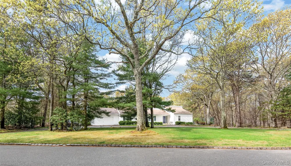 1 Whippoorwill Lane East Quogue, NY 11942