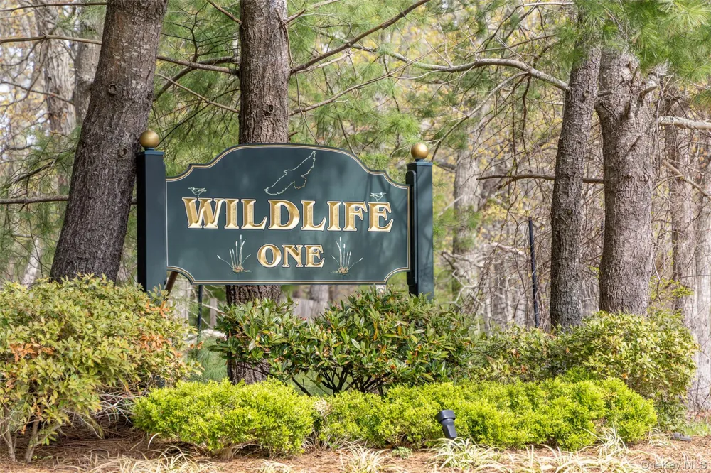 1 Whippoorwill Lane East Quogue, NY 11942