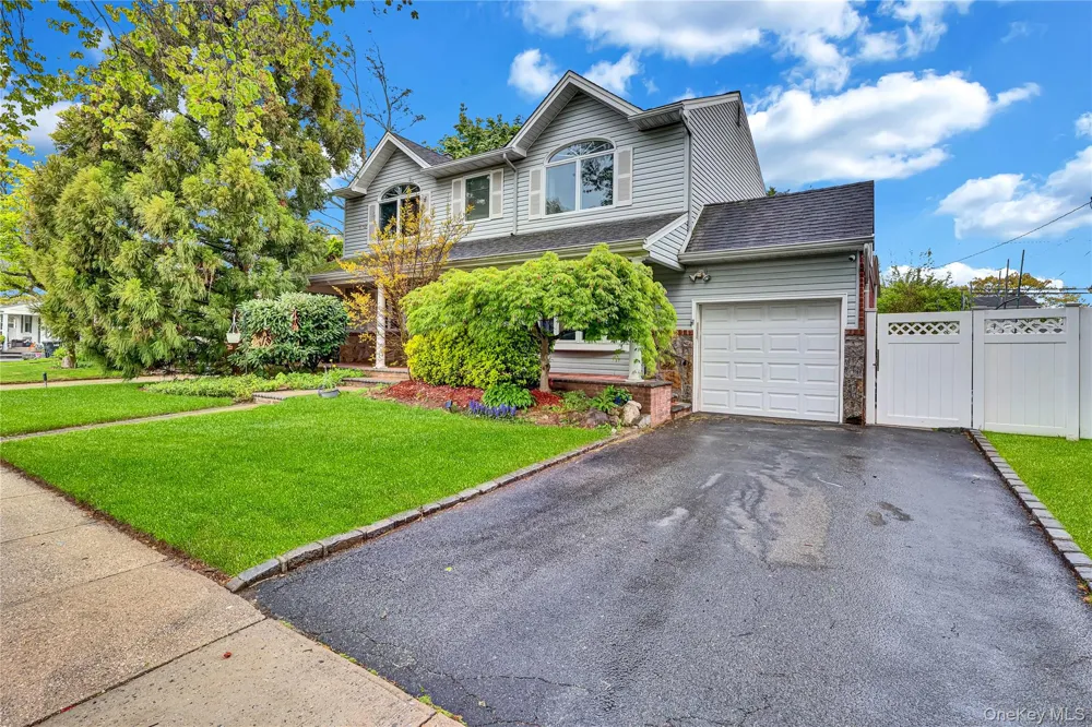138 Norman Drive East Meadow, NY 11554