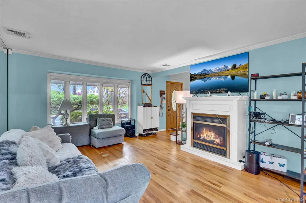 138 Norman Drive East Meadow, NY 11554