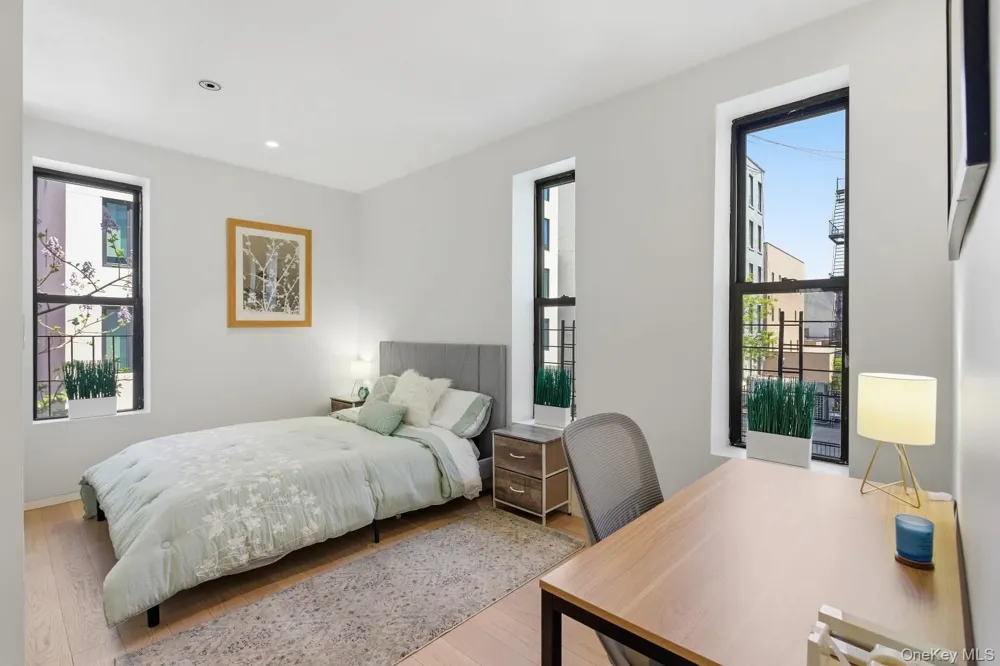 205-7 East 124 Street #3BC New York (Manhattan), NY 10035