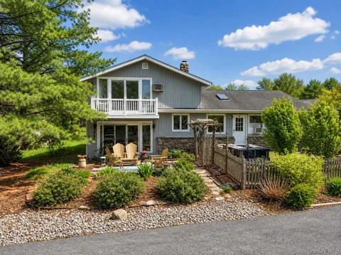 1 Warwick Place