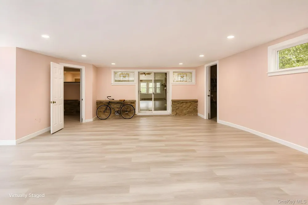 1 Warwick Place Florida, NY 10921