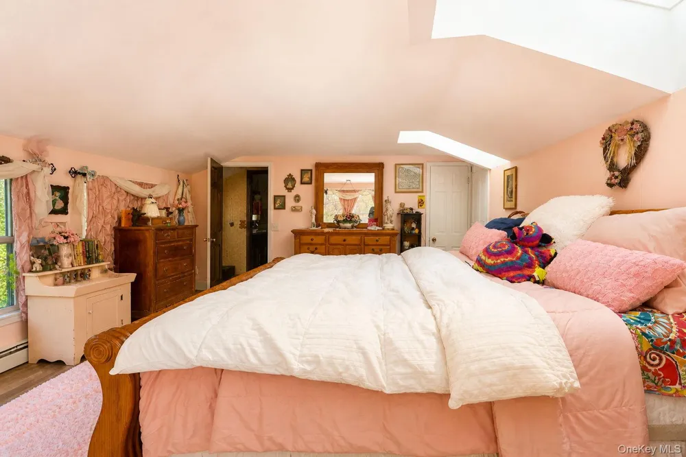 1 Warwick Place Florida, NY 10921