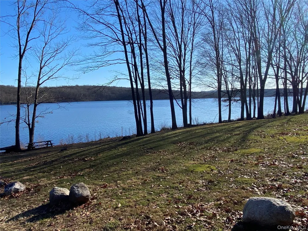 1 Warwick Place Florida, NY 10921