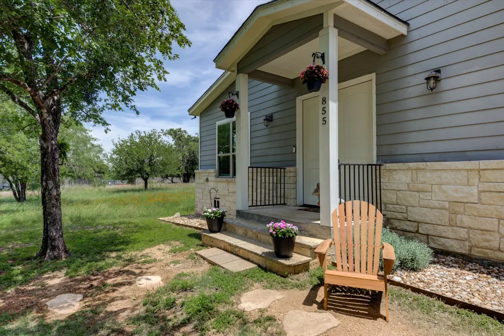 855 Aspen Lane Cottonwood Shores, TX 78657