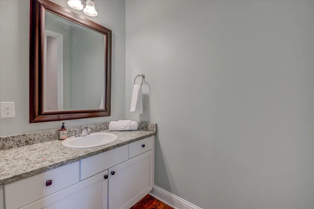 855 Aspen Lane Cottonwood Shores, TX 78657