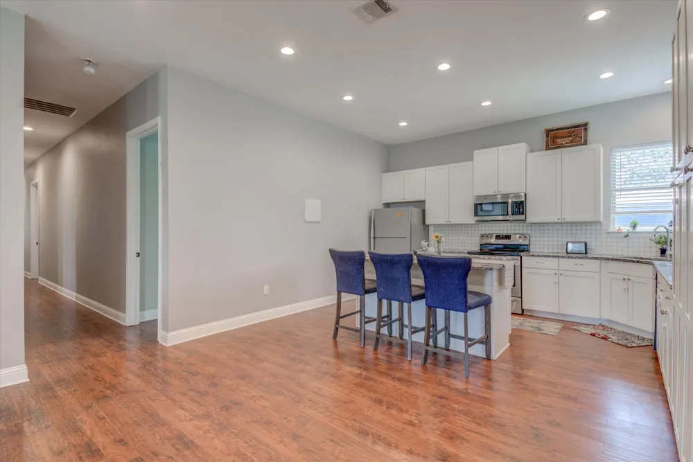855 Aspen Lane Cottonwood Shores, TX 78657
