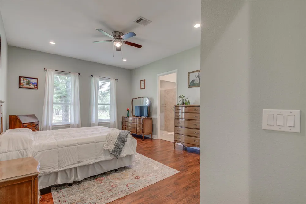 855 Aspen Lane Cottonwood Shores, TX 78657