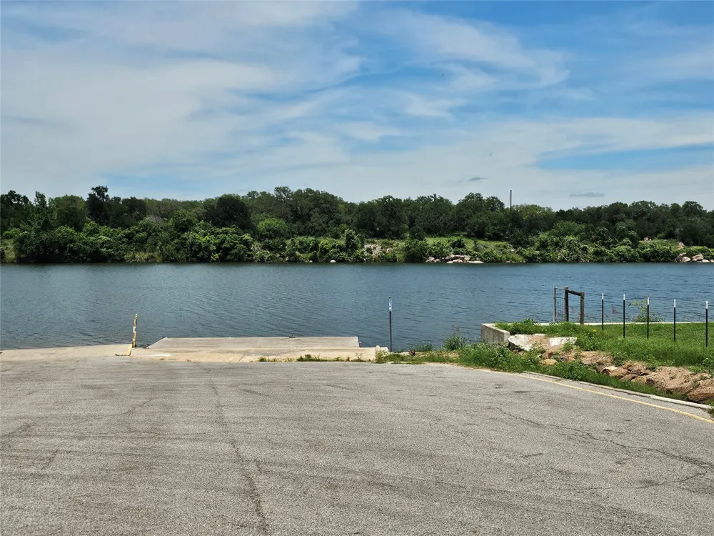 855 Aspen Lane Cottonwood Shores, TX 78657