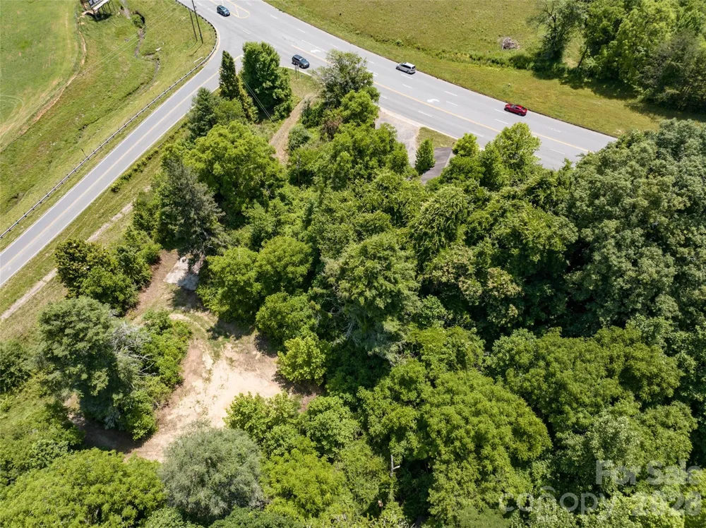 1409 US 441 Highway Whittier, NC 28789