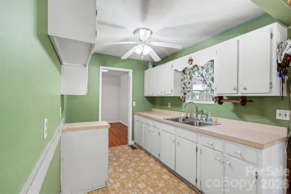1304 Shannon Drive Wadesboro, NC 28170