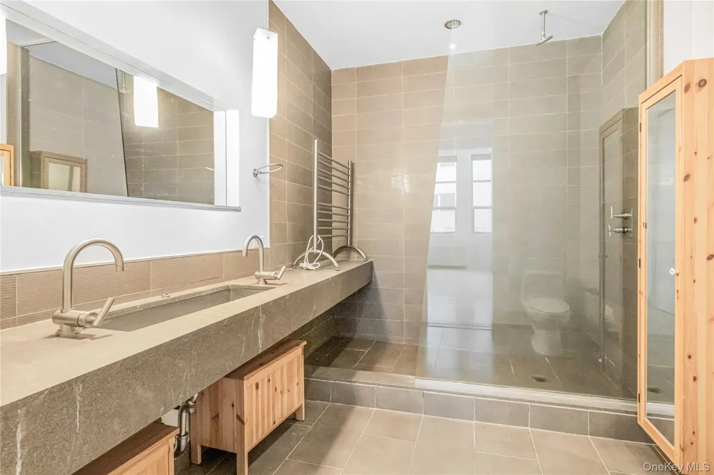55 Berry Street #4F Brooklyn, NY 11249