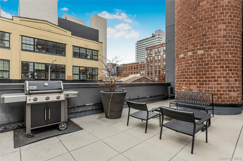 55 Berry Street #4F Brooklyn, NY 11249