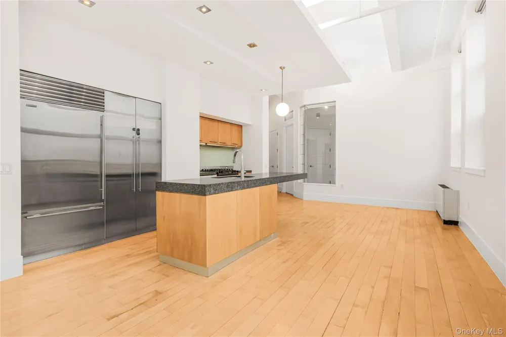 55 Berry Street #4F Brooklyn, NY 11249