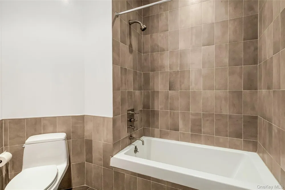 55 Berry Street #4F Brooklyn, NY 11249
