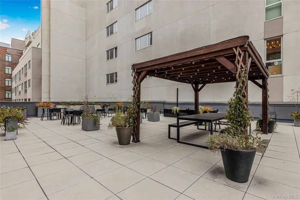 55 Berry Street #4F Brooklyn, NY 11249