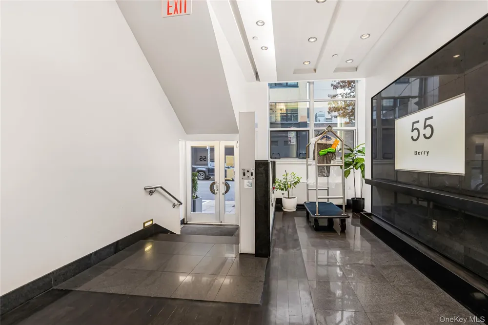 55 Berry Street #4F Brooklyn, NY 11249
