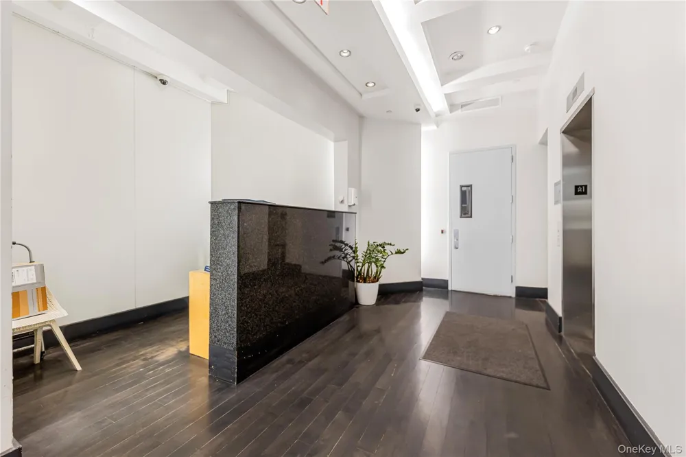 55 Berry Street #4F Brooklyn, NY 11249