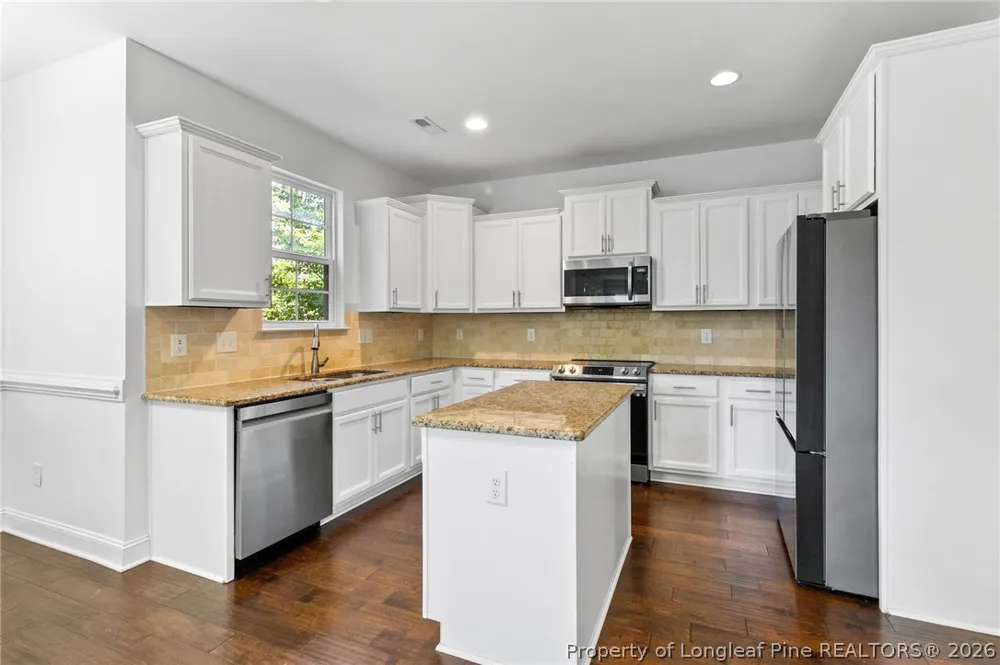 106 Valley Stream Road Spring Lake, NC 28390