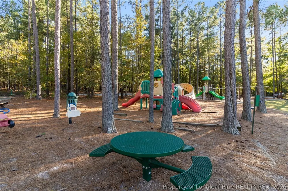 106 Valley Stream Road Spring Lake, NC 28390
