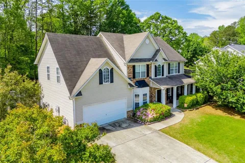 210 Creekside Overlook