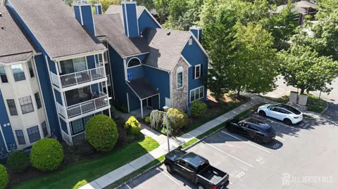 96 Longfield Court